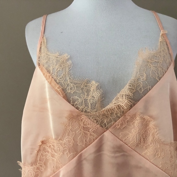 Camisole Peach V Neck  Lacy Medium Cami - Picture 3 of 8